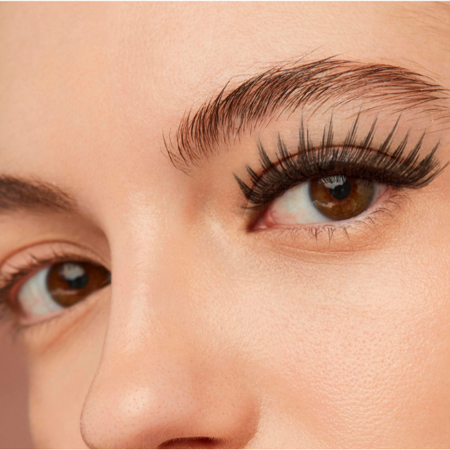 7 Days Eyelash and Eyebrow Growth Serum: A Complete Guide